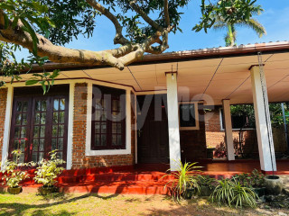 HOUSE FOR RENT IN KANDANA (NEAR DE MAZENOD COLLEGE)