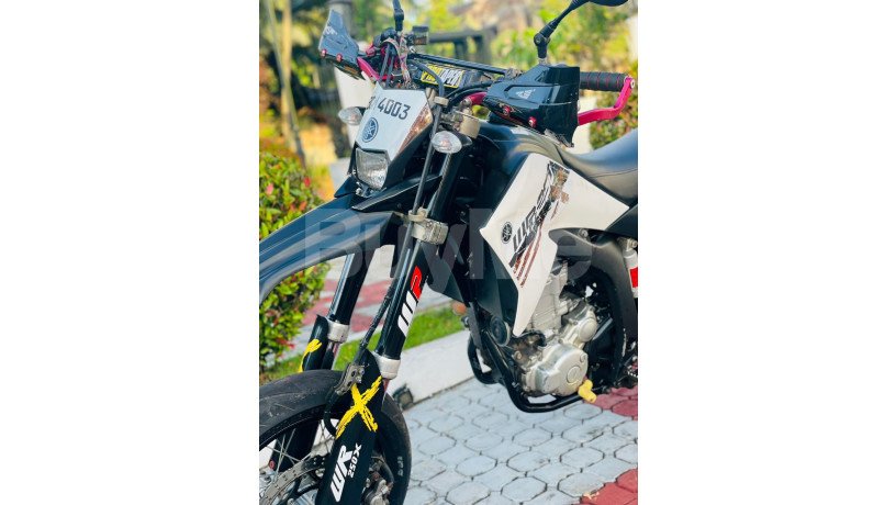 yamaha-wr-250x-2014-2010-big-3