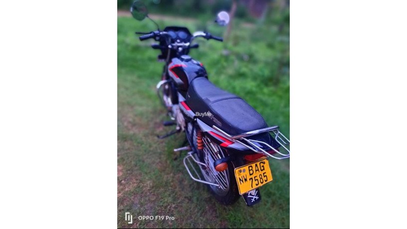 bajaj-ct100-2013-big-4