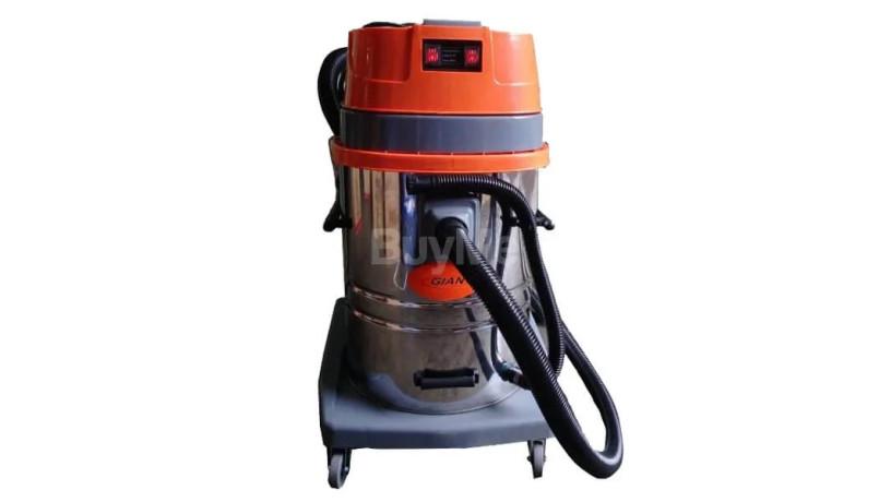 giant-wet-dry-vacuum-cleaner-big-0