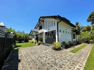 VALUABLE TWO STORY HOUSE FOR SALE OR LEASE IN HANWELLA , ARTIGALA