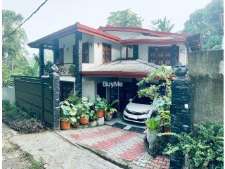 LUXURY HOUSE AVAILABLE FOR SALE IN KANDY,NATHTHARANPOTHA