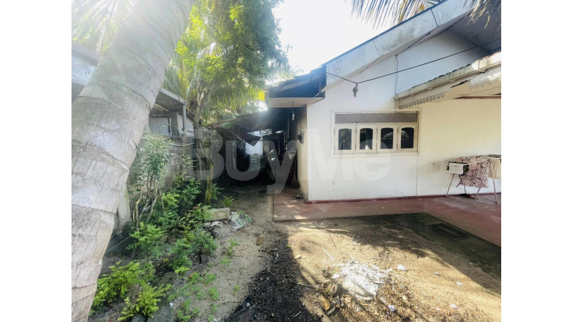 valuable-land-with-a-house-for-sale-in-negombo-big-3