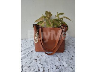 HAND BAG - DARK BROWN