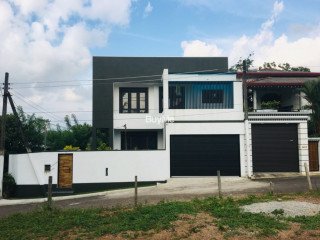 FULLY FURNISHED MODERN ARCHITECTURE HOUSE FOR SALE IN KOTTAWA