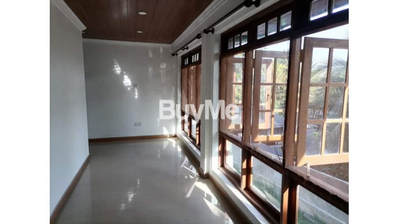 luxury-house-available-for-sale-in-kandy-watapuluwa-big-1