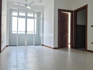 Sea view Apartment for sale in Wellawatte, Colombo 6