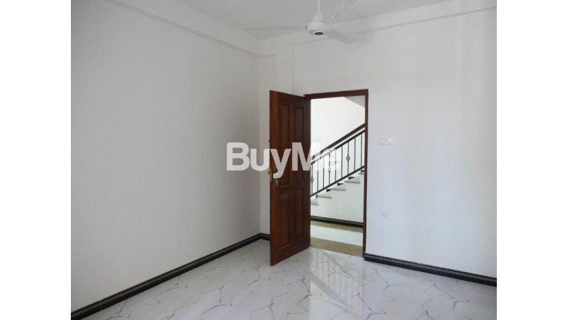 luxuary-house-availabel-for-sale-in-kandy-heerassagala-big-4