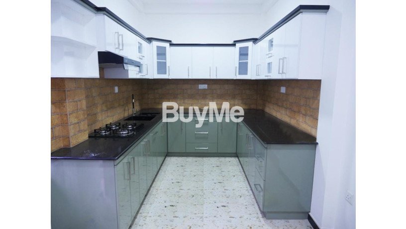 luxuary-house-availabel-for-sale-in-kandy-heerassagala-big-5