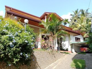 LUXURY HOUSE AVAILABEL FOR SALE IN KANDY (WATAPULUWA)