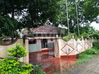 HOUSE WITH LAND FOR SALE IN KKS ROAD MALLAKAM JAFFNA