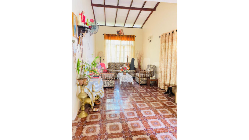house-for-sale-in-negombo-thimbirigaskatuwa-big-2
