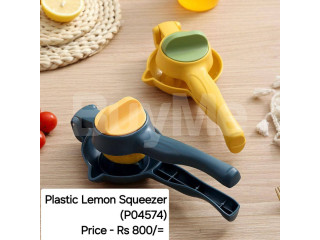 PLASTIC LEMON SQUEEZER