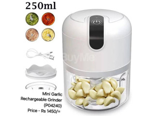 MINI GARLIC GRINDER