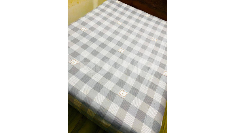 stunning-check-design-bedsheet-big-0
