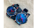 couple-watch-small-0