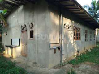 HOUSE FOR SALE IN NITTAMBUWA