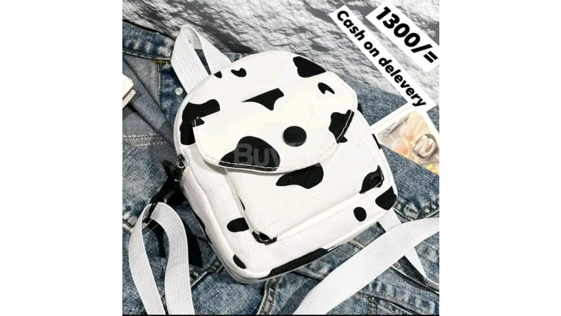 black-and-white-backpack-design-big-0