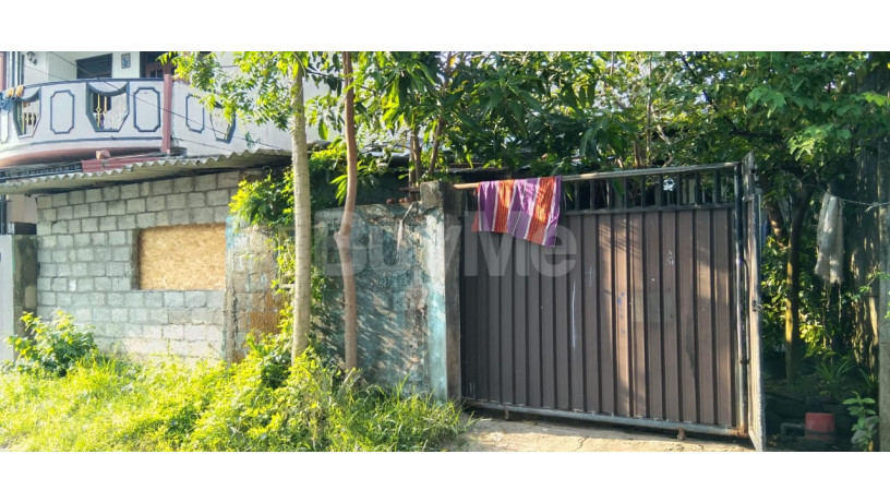 land-with-house-for-sale-in-kandana-big-0
