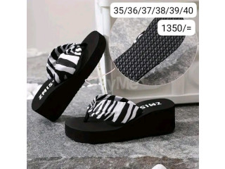 LADIES SLIPPERS DESIGN