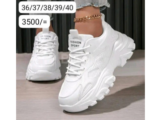 LADIES WHITE SNEAKERS