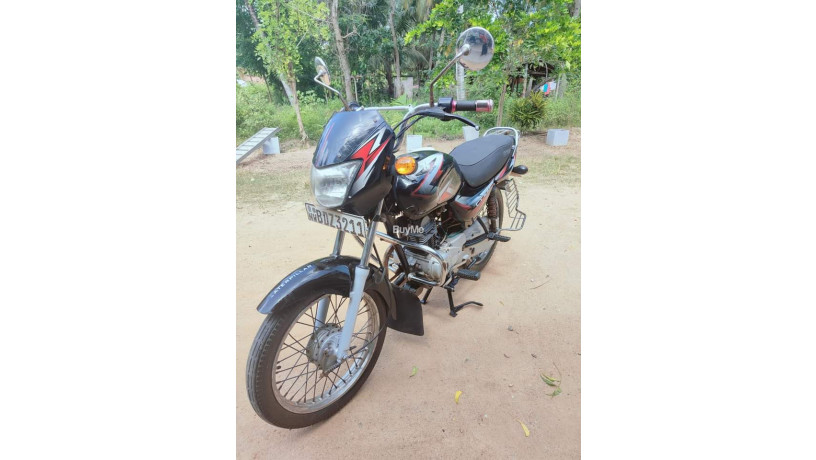 bajaj-ct100-2017-bdz-big-2