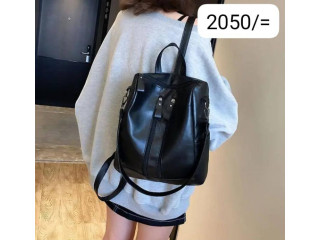BLACK BACKPACK DESIGN FOR LADIES