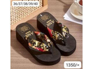 BLACK SLIPPERS DESIGN FOR LADIES