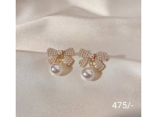 EAR SET