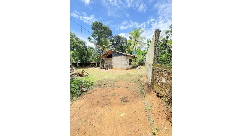 land-with-house-for-sale-in-padukka-big-5