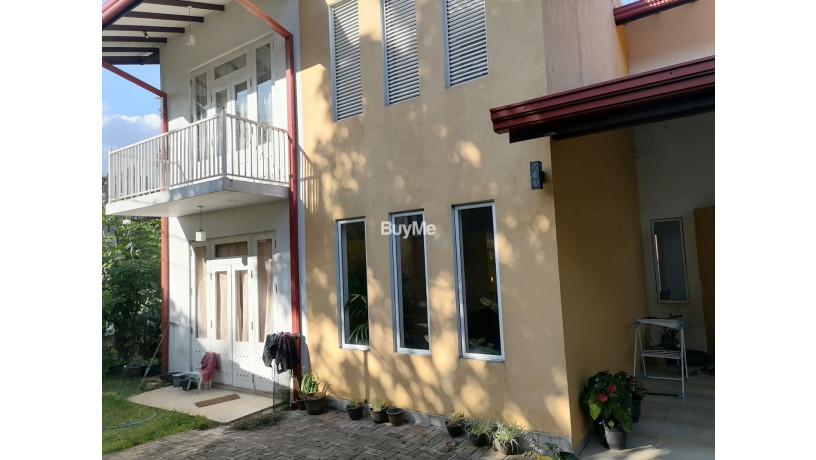 luxury-house-available-for-sale-in-kandy-ampitiya-big-1