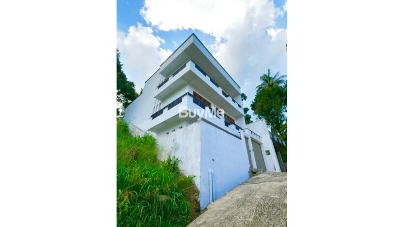 luxury-house-available-for-sale-in-kandy-katugastota-big-0
