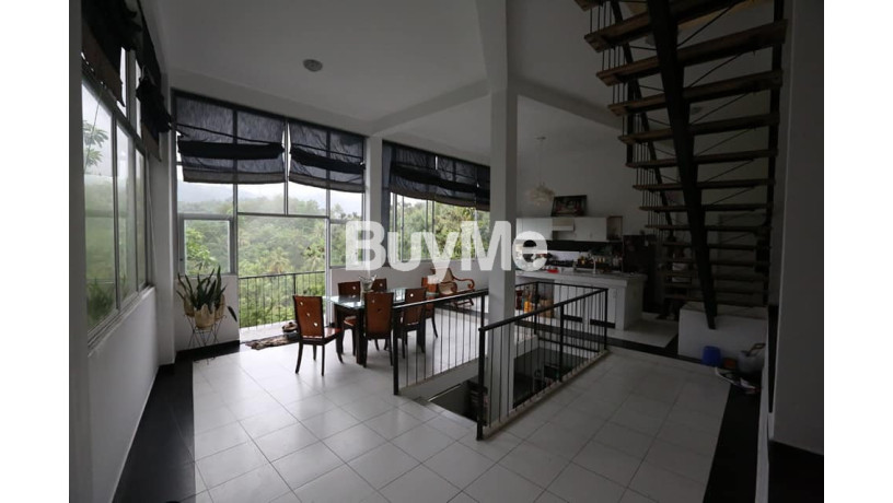 valuable-house-available-for-sell-in-kandy-big-2