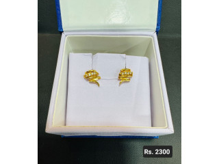 EAR STUD