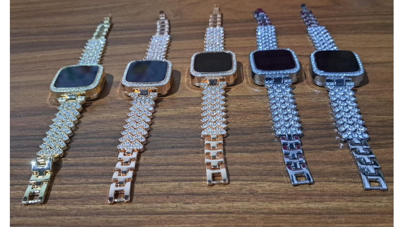 girls-watch-big-0