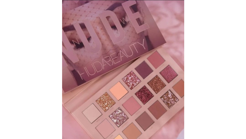 hudabeauty-eyeshadow-palate-big-0