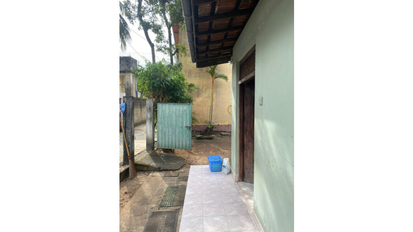 land-for-sale-with-house-in-uswetakeiyawa-big-7