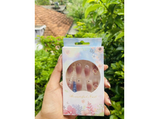 CUTE NAILS