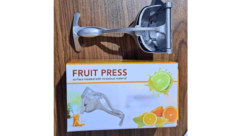 lemon-squeezer-big-0