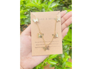 STUNNING NECKLACE