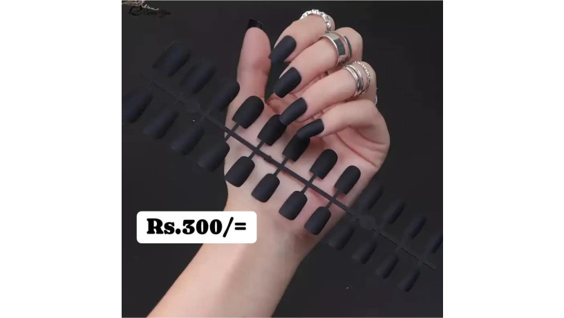 nails-set-for-giris-big-0