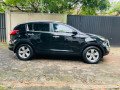 kia-sportage-2011-small-1