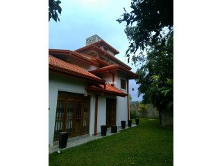 HOUSE FOR SALE IN DIGANA - KANDY