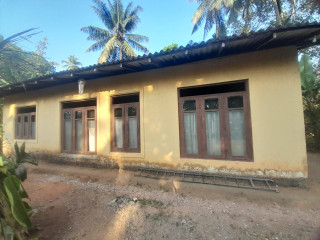 LAND WITH HOUSE FOR SALE IN DELGODA