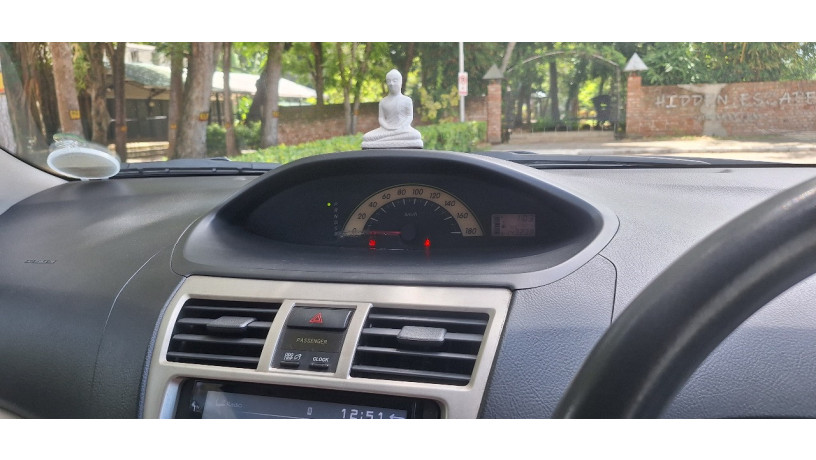 toyota-belta-2007-for-sale-big-5