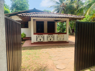 HOUSE WITH LAND FOR SALE IN WADDUWA