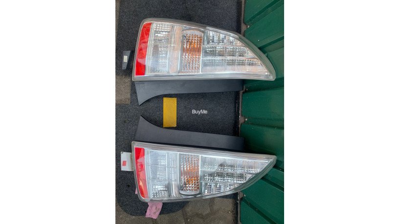 tail-light-toyota-prius-zvw30-3rd-gen-big-0