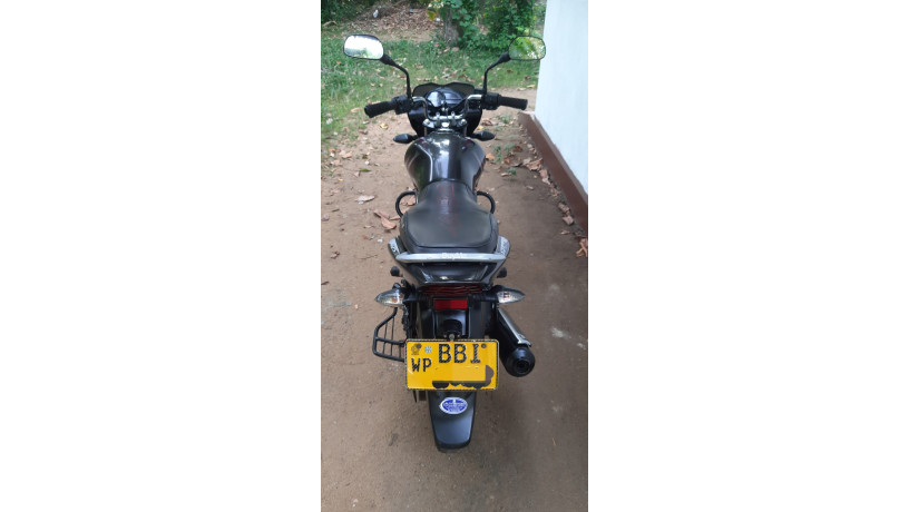 bajaj-discover-2015-big-2