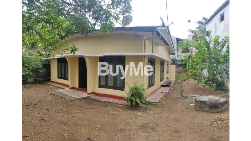 house-for-sale-in-sarikkamullathakshila-road-panadura-big-0