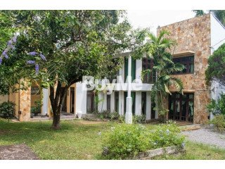 MODERN HOUSE FOR SALE IN MAHARA